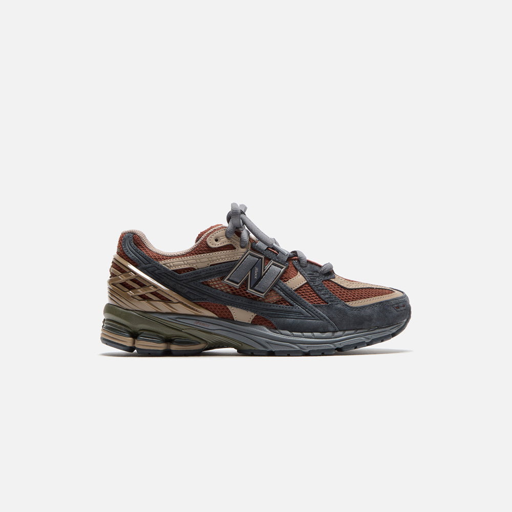 

Кроссовки New Balance 1906N, цвет Rich Oak/Phantom/Mushroom