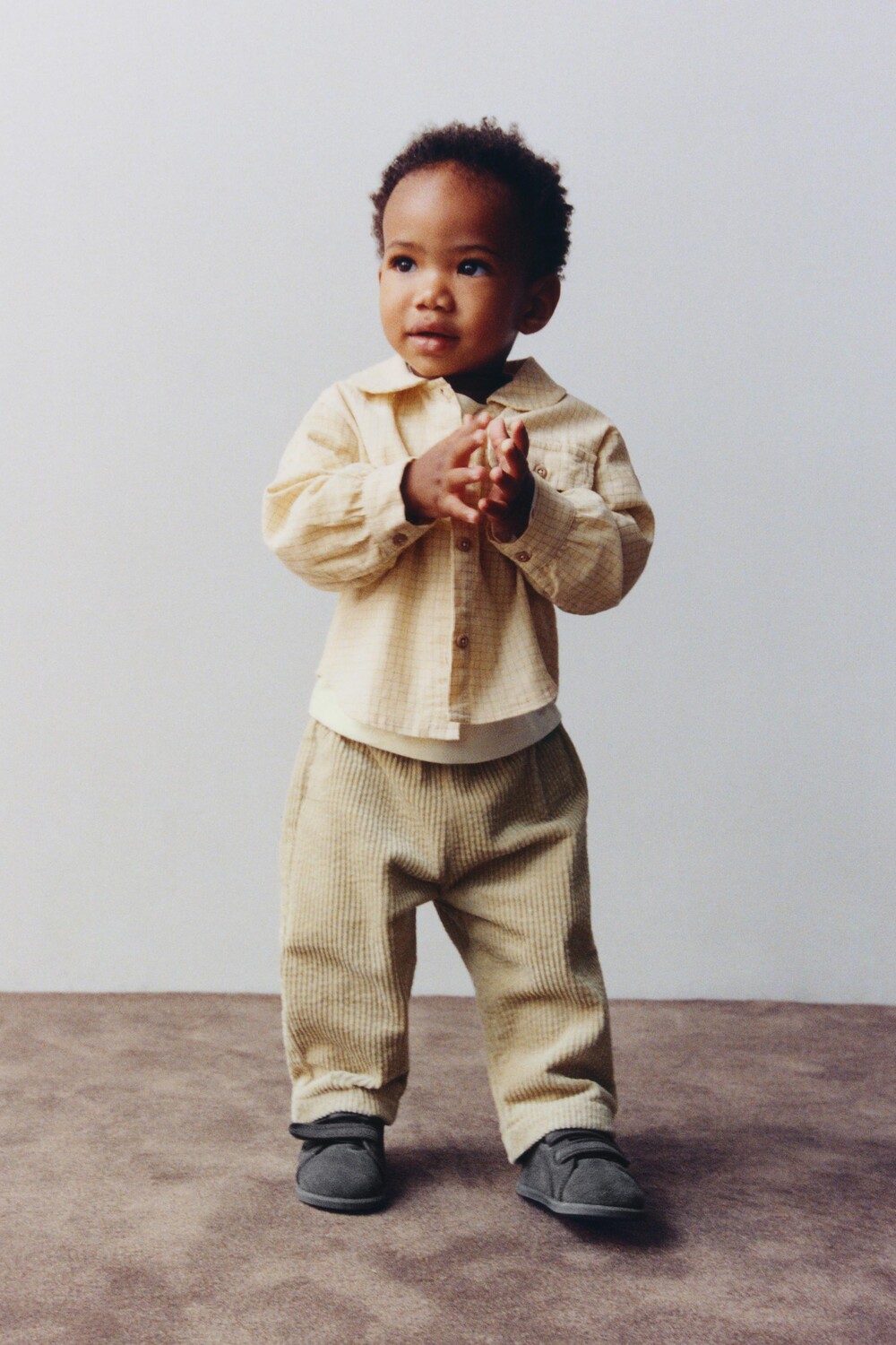 

Мешковые вельветовые брюки ZARA, цвет oil