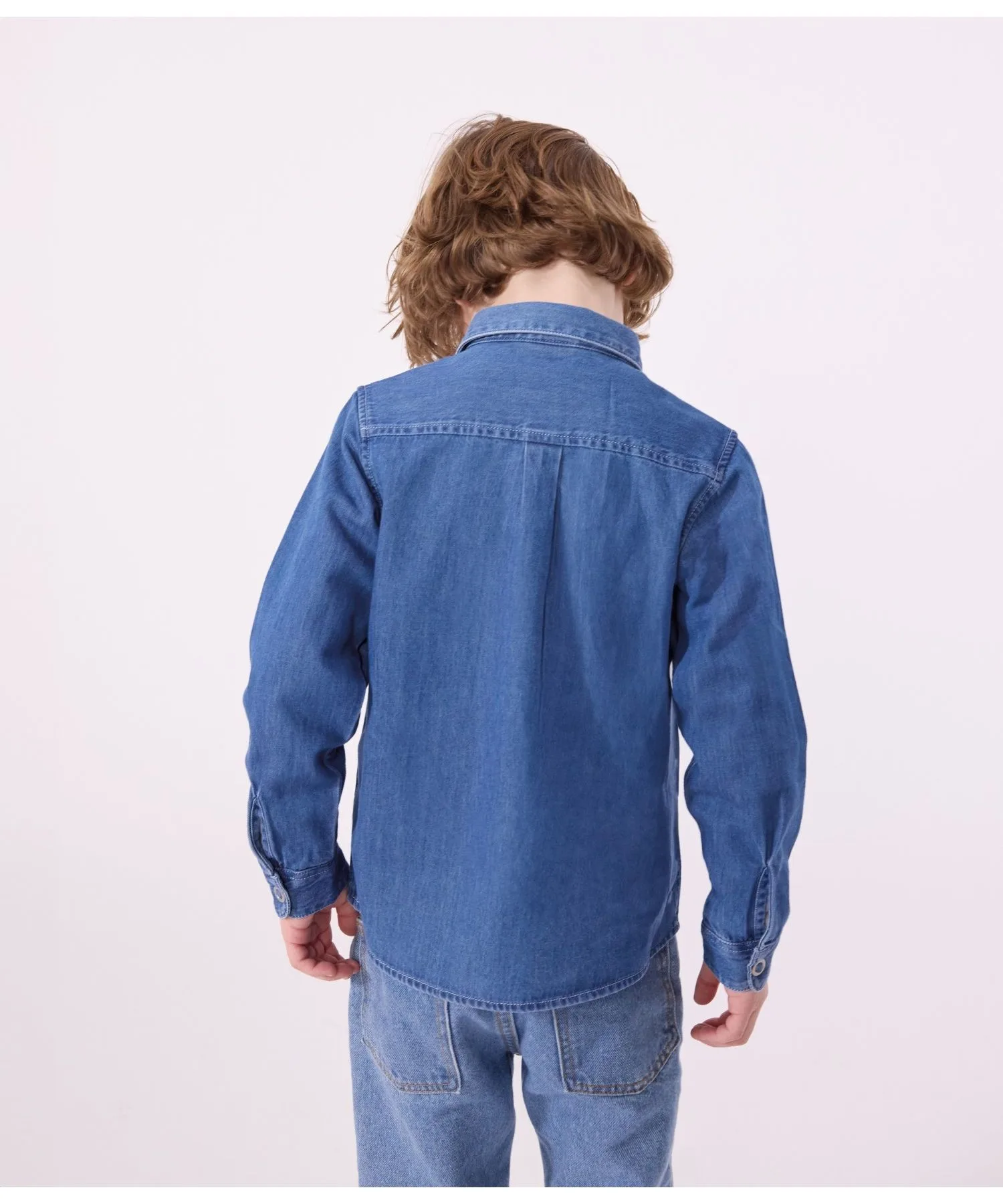 Детская рубашка из органического хлопка Denim Shirt PETIT BATEAU синяя — фото 2