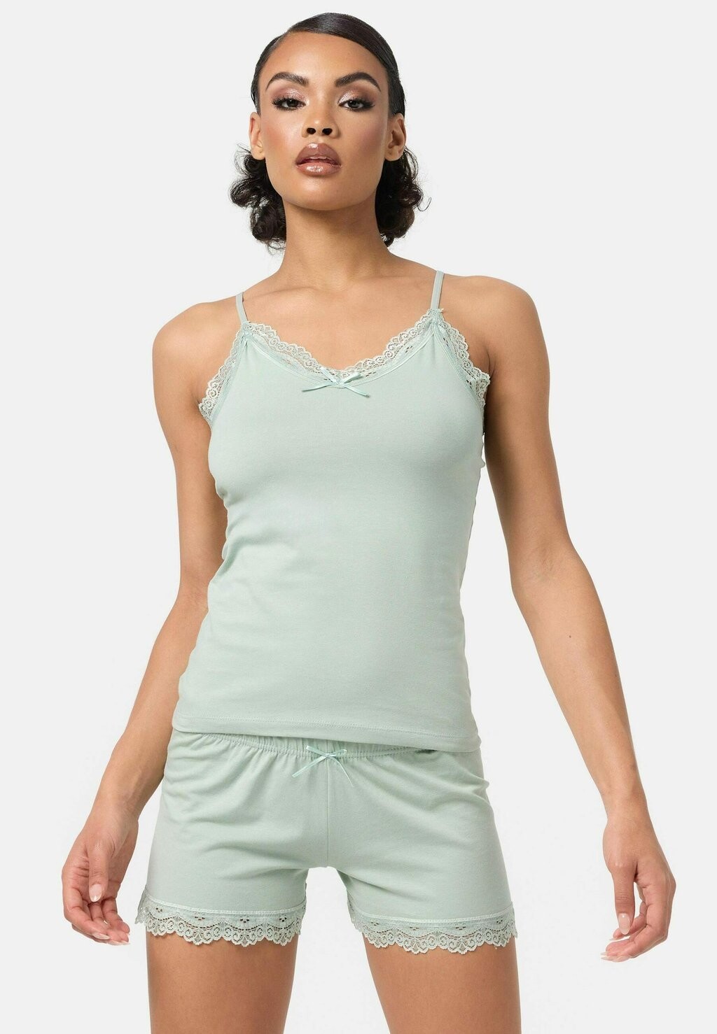 

Комплект ночного белья SHORTY-SET Tazzio, цвет grün