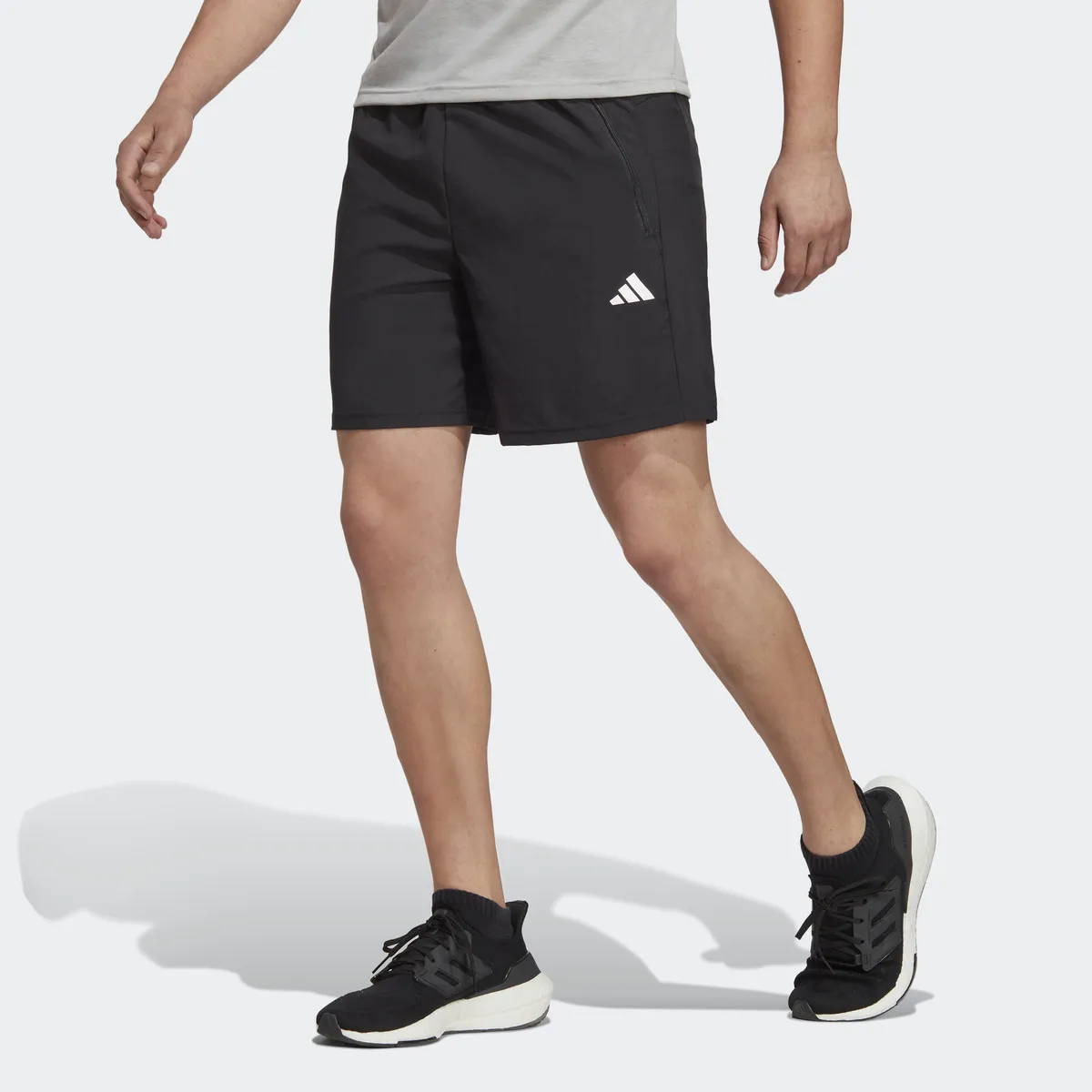 

Шорты adidas Performance "TRAIN ESSENTIALS WOVEN TRAINING" (1 шт.), белый