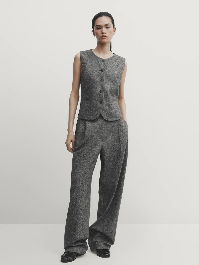 

Брюки из смесовой шерсти с вытачками и крапинками Massimo Dutti, черный