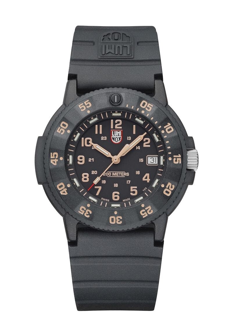 

Мужские часы LUMINOX, черный