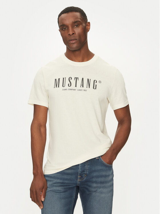 

Футболка обычного кроя Mustang, экрю