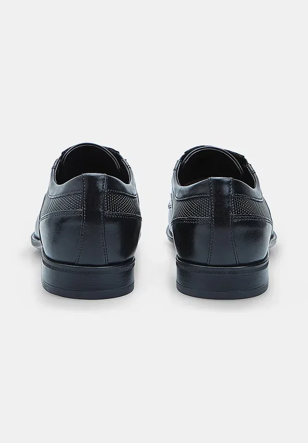 Кроссовки Bata Smart lace ups, черный — фото 4