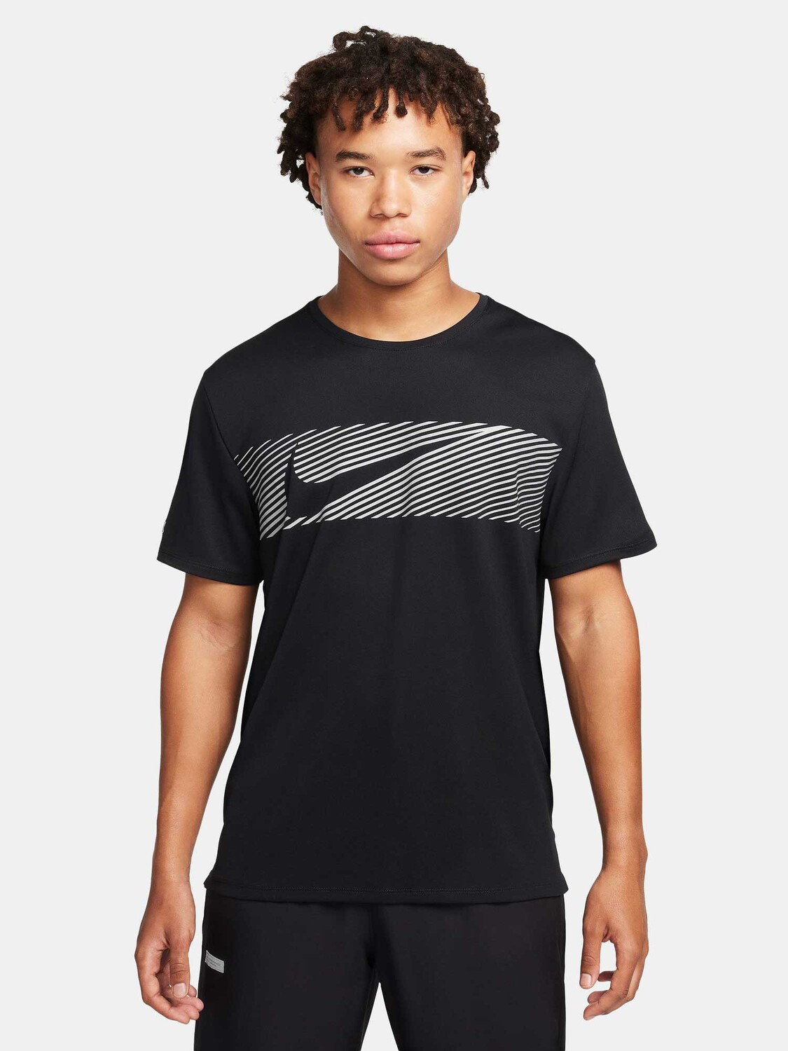 

Футболка Nike M NK FLASH MILER TOP, черный