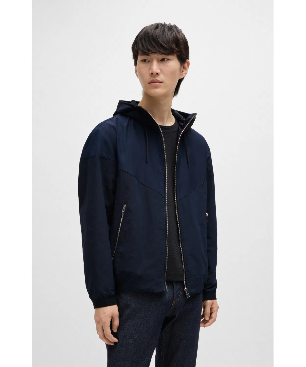 Куртка BOSS Regular Fit водоотталкивающая, тёмно-синяя