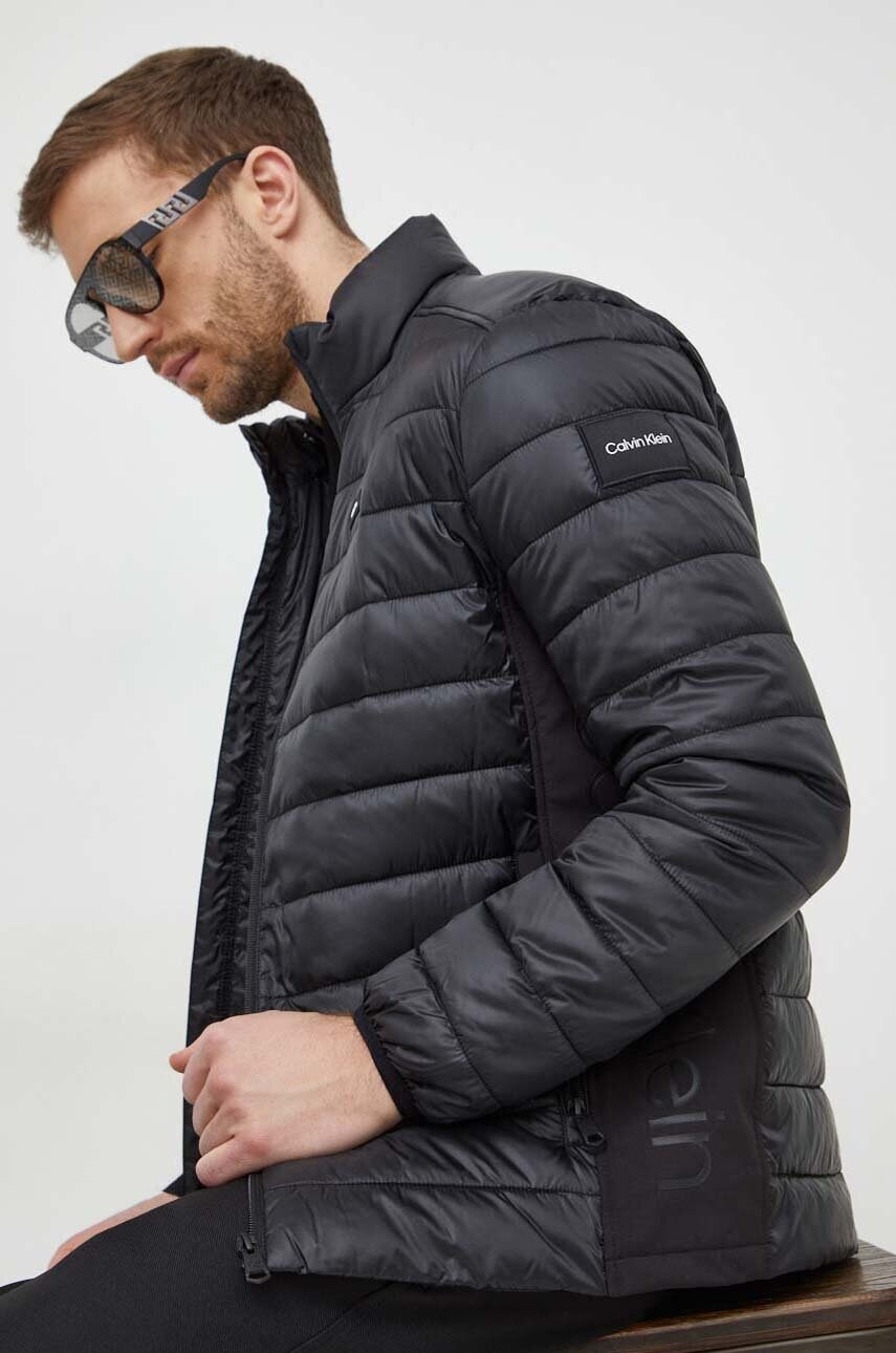 

Куртка Calvin Klein, черный