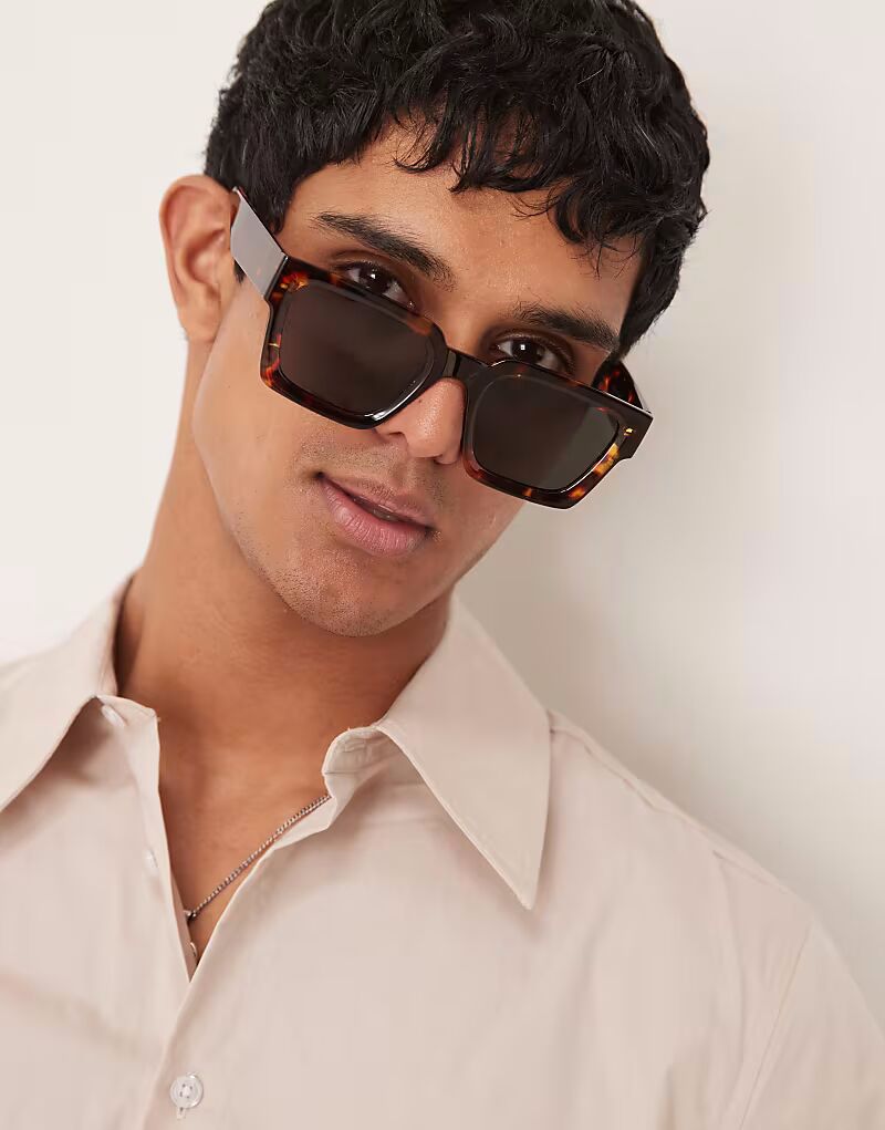 

Солнцезащитные очки ASOS DESIGN квадратной формы с черепаховой оправой