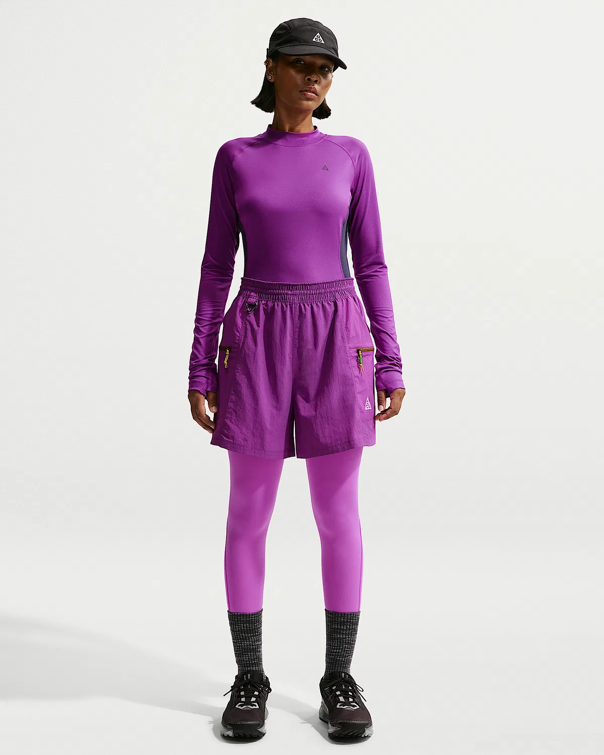 Женская термофутболка с длинным рукавом Nike ACG "Wildsee", Bold Berry/Obsidian/Safety Orange/Black — фото 4