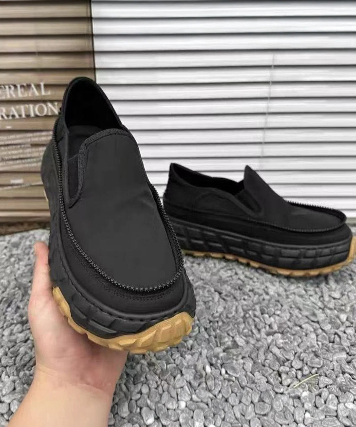 Унисекс слипоны на толстой подошве WESTBOY с молниями чёрные — фото 2