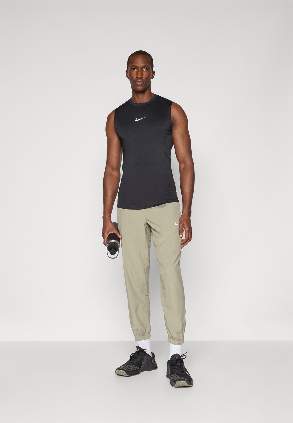 Спортивные штаны FORM PANT Nike Performance, хаки — фото 2