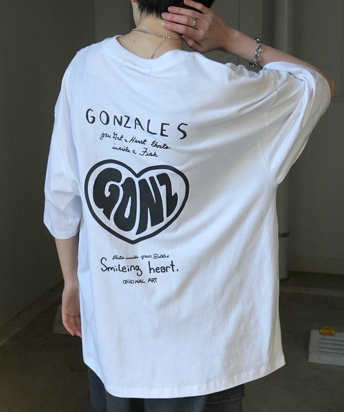 

Футболка унисекс оверсайз с принтом и вышивкой Mark Gonzales, белый