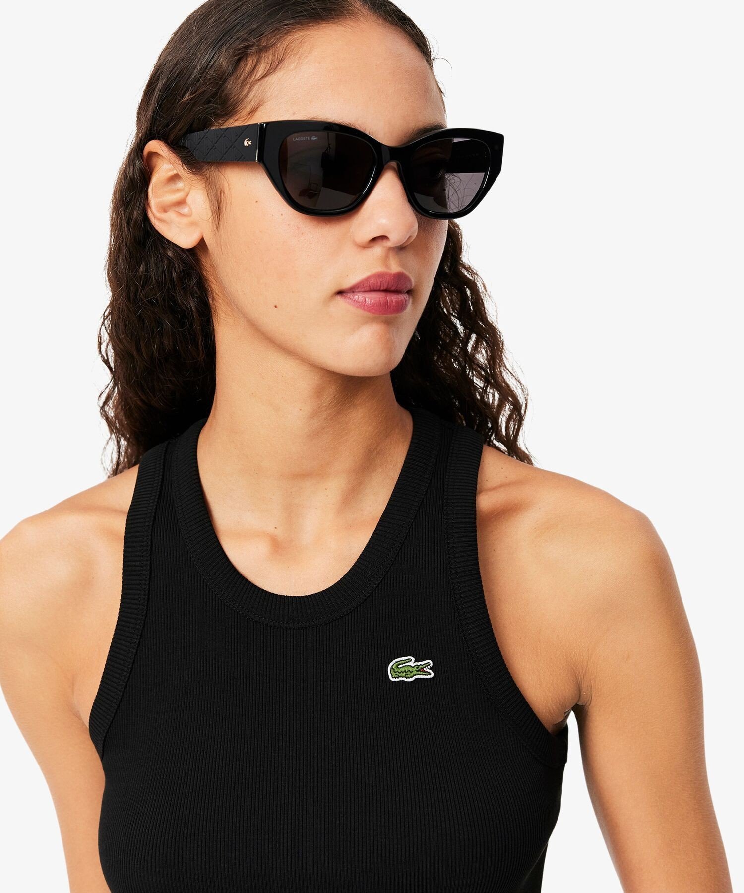 Майка LACOSTE One-Point, ребристая, черная — фото 2