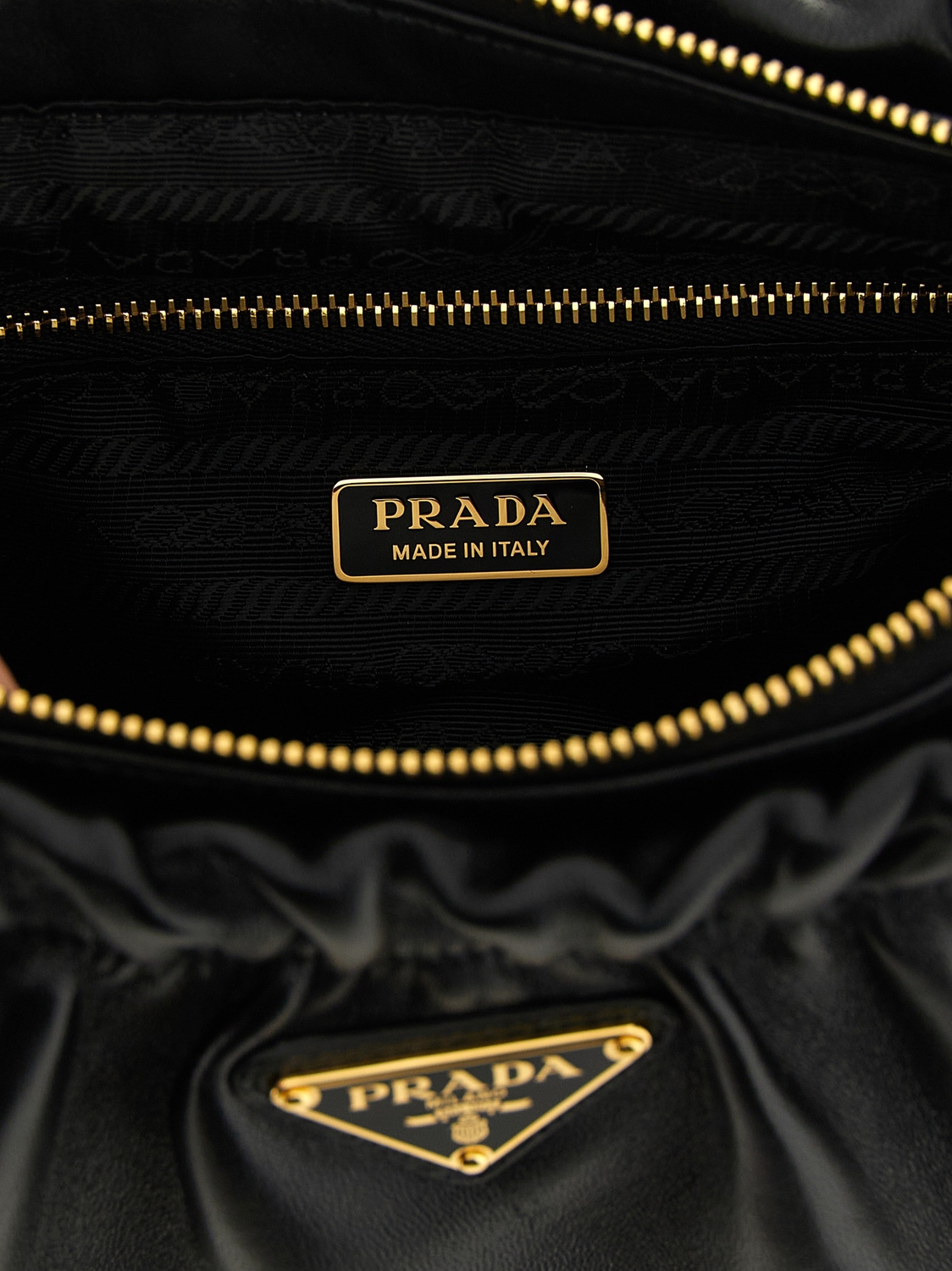 Кожаная сумка на плечо Prada, черный — фото 4