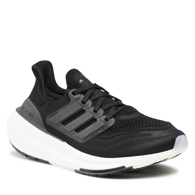

Кроссовки adidas UltraboostShoes, черный