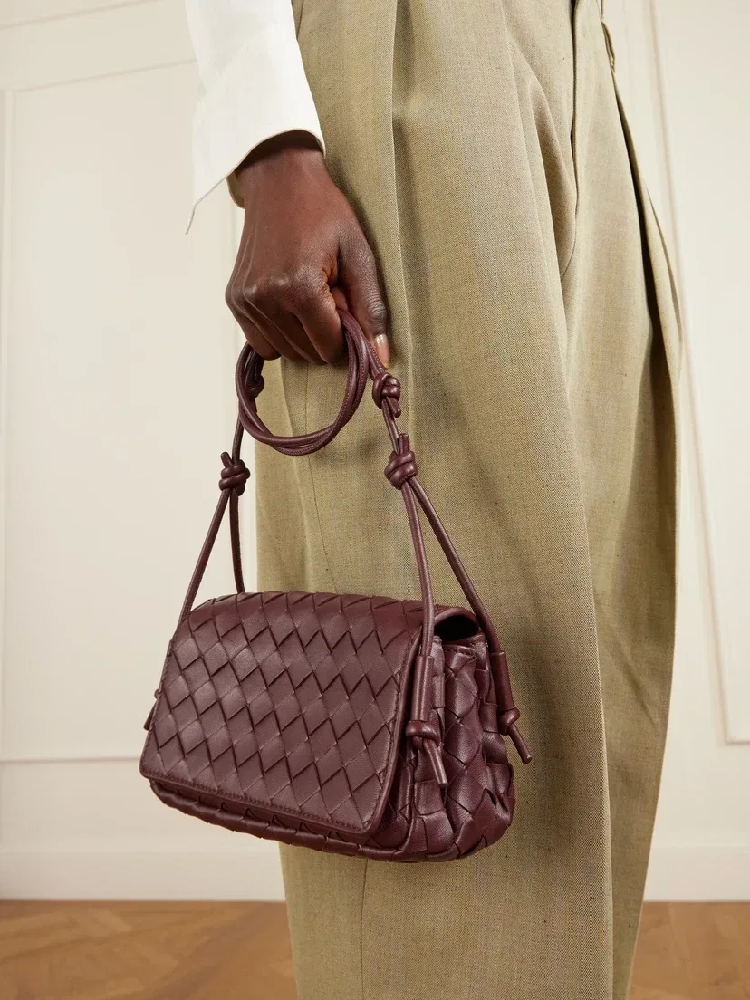 Кожаная сумка через плечо Notturno Intrecciato BOTTEGA VENETA, красный — фото 2