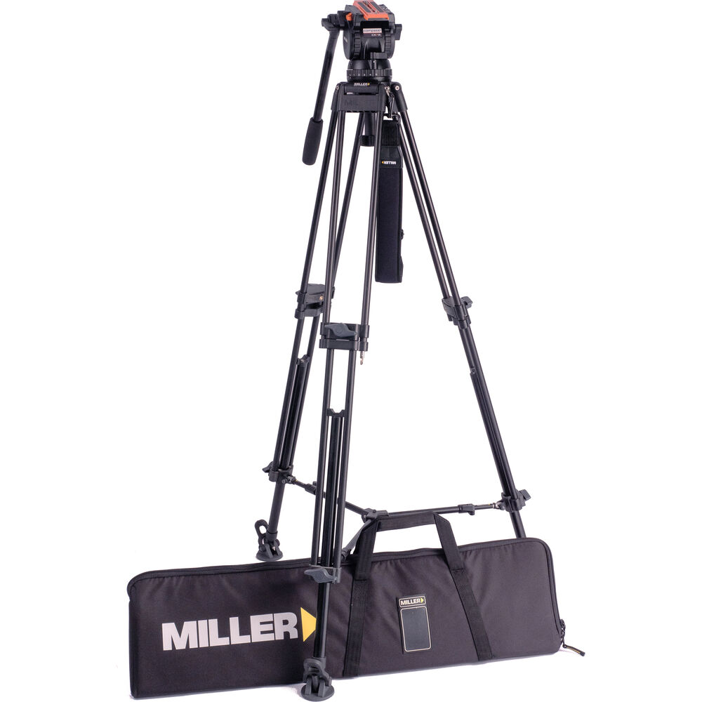 

Головка Miller Versa CXV14, двухсекционный штатив из сплава с поворотным механизмом, распорка среднего уровня, резиновые ножки и мягкий чехол