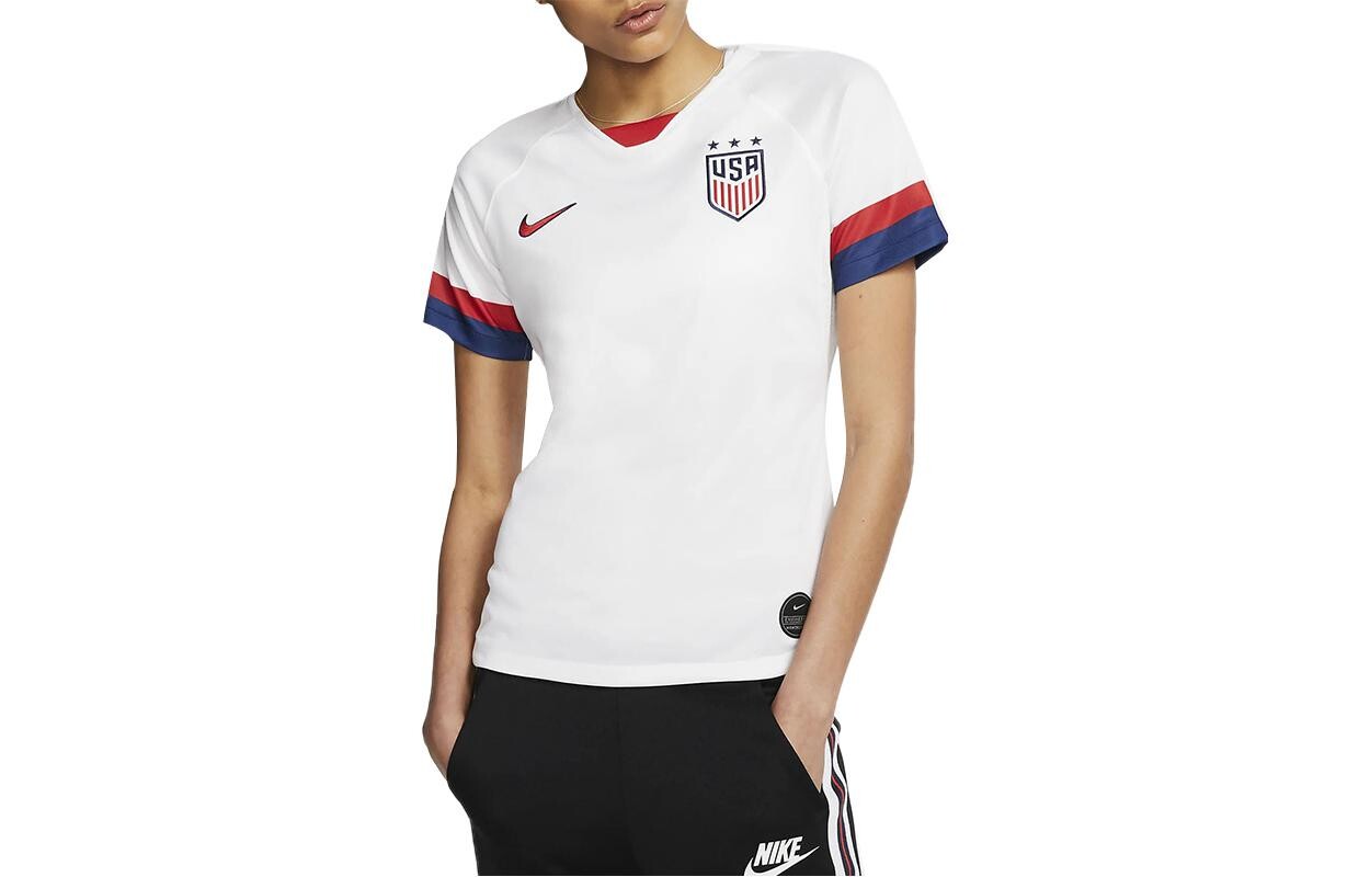 

Футболка женская белая Nike