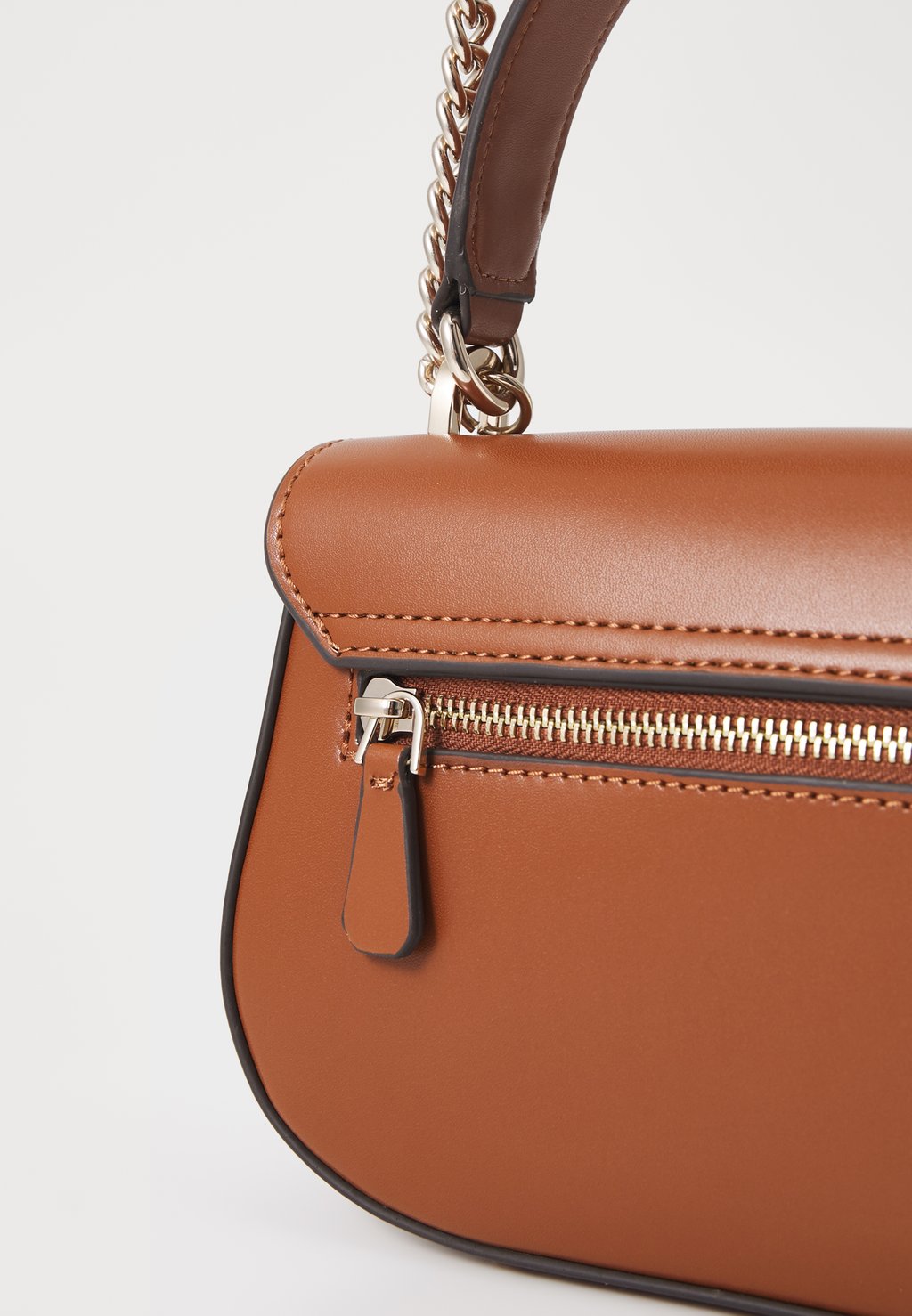 

Сумка через плечо DARYNA CONVERTIBLE XBODY FLAP Guess, коричневый