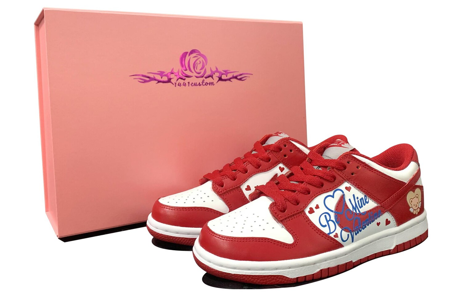 

Кроссовки Nike Dunk Skateboard Shoes Women's Low-Top White Red