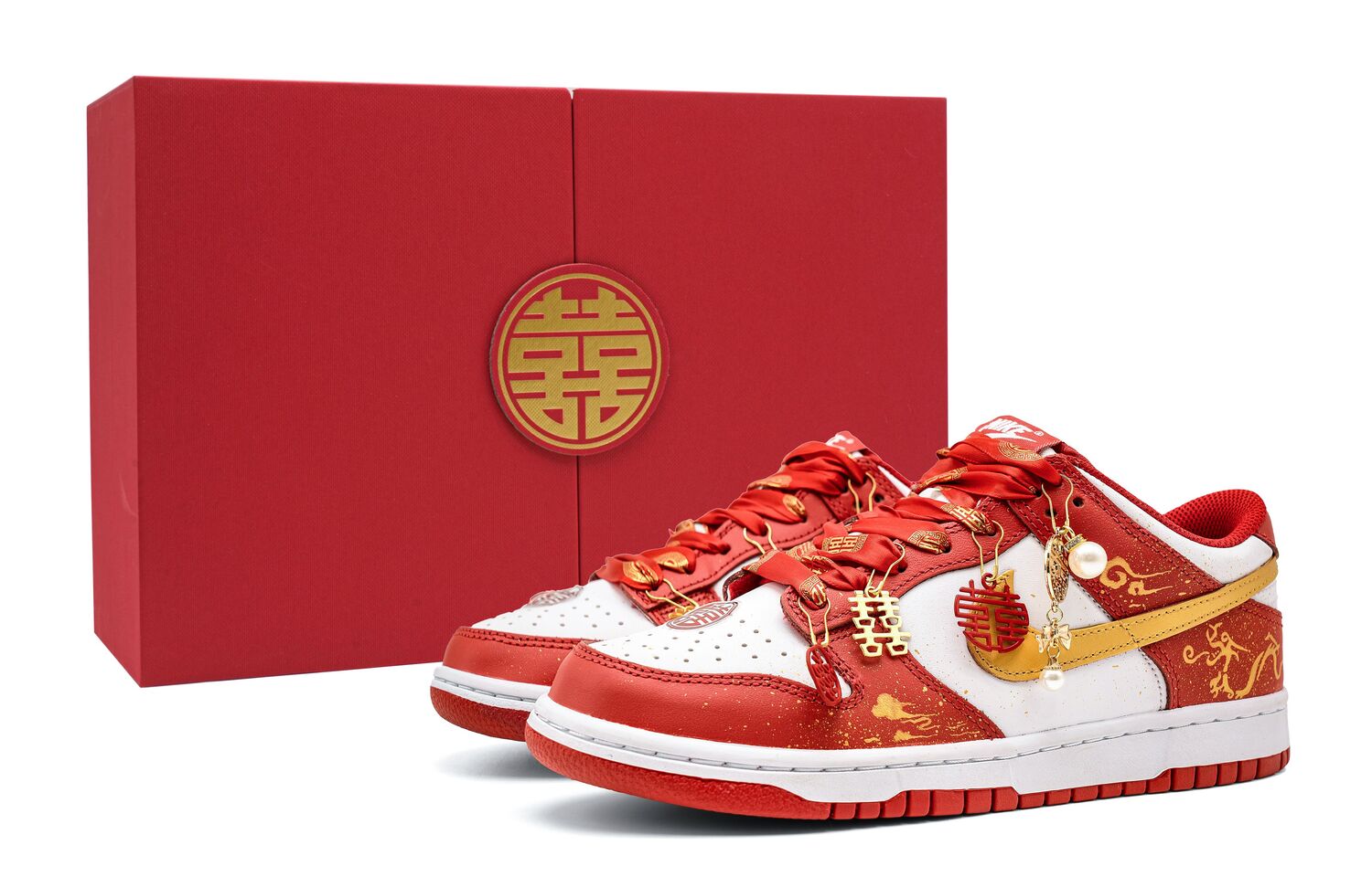 

Nike Dunk Match Made In Heaven - легкие низкие скейтбордистские кроссовки с амортизацией, унисекс, белый с красными элементами