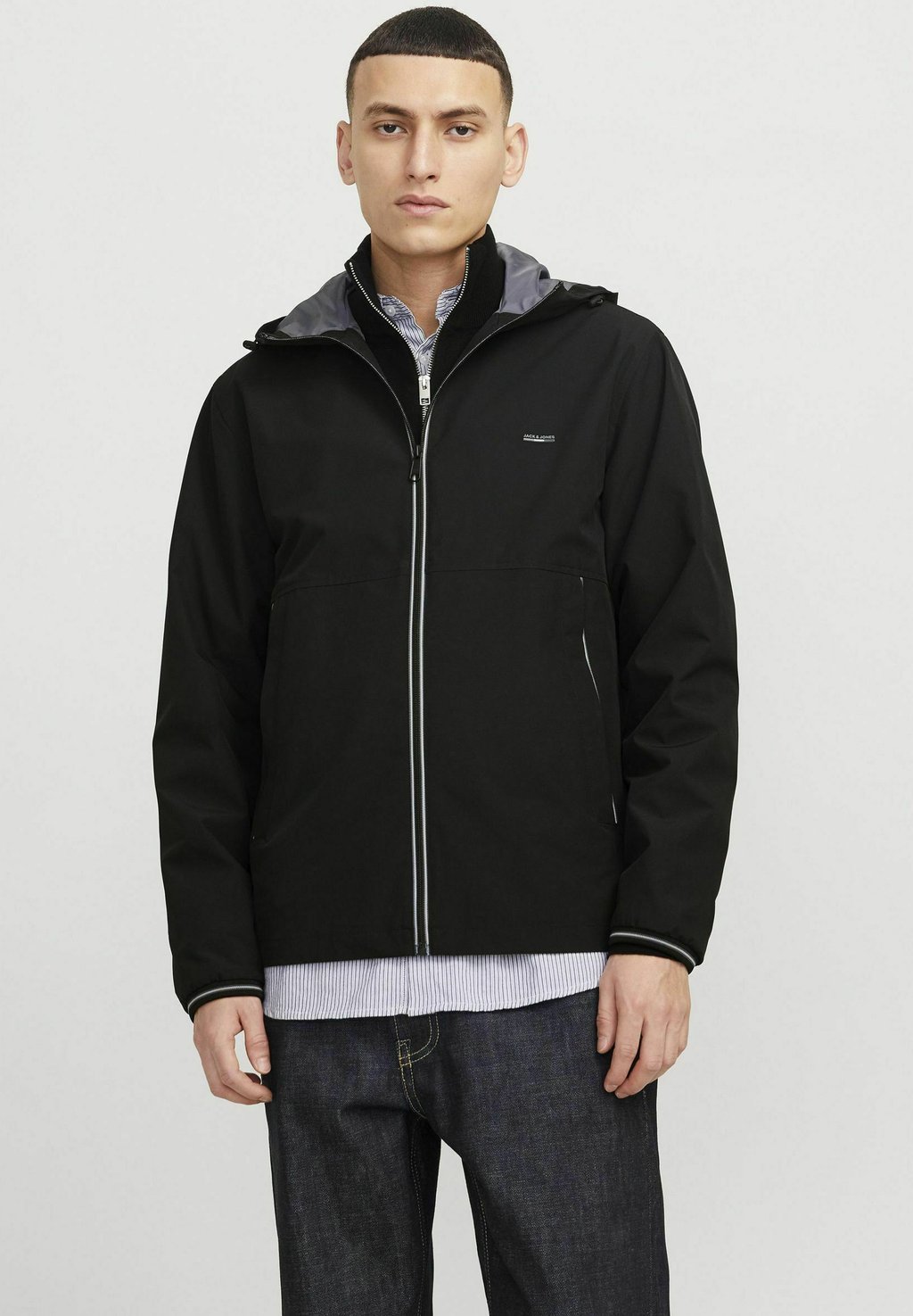 

Легкая куртка ÜBERGANGS ÜBERGANGS Jack & Jones PREMIUM, черный