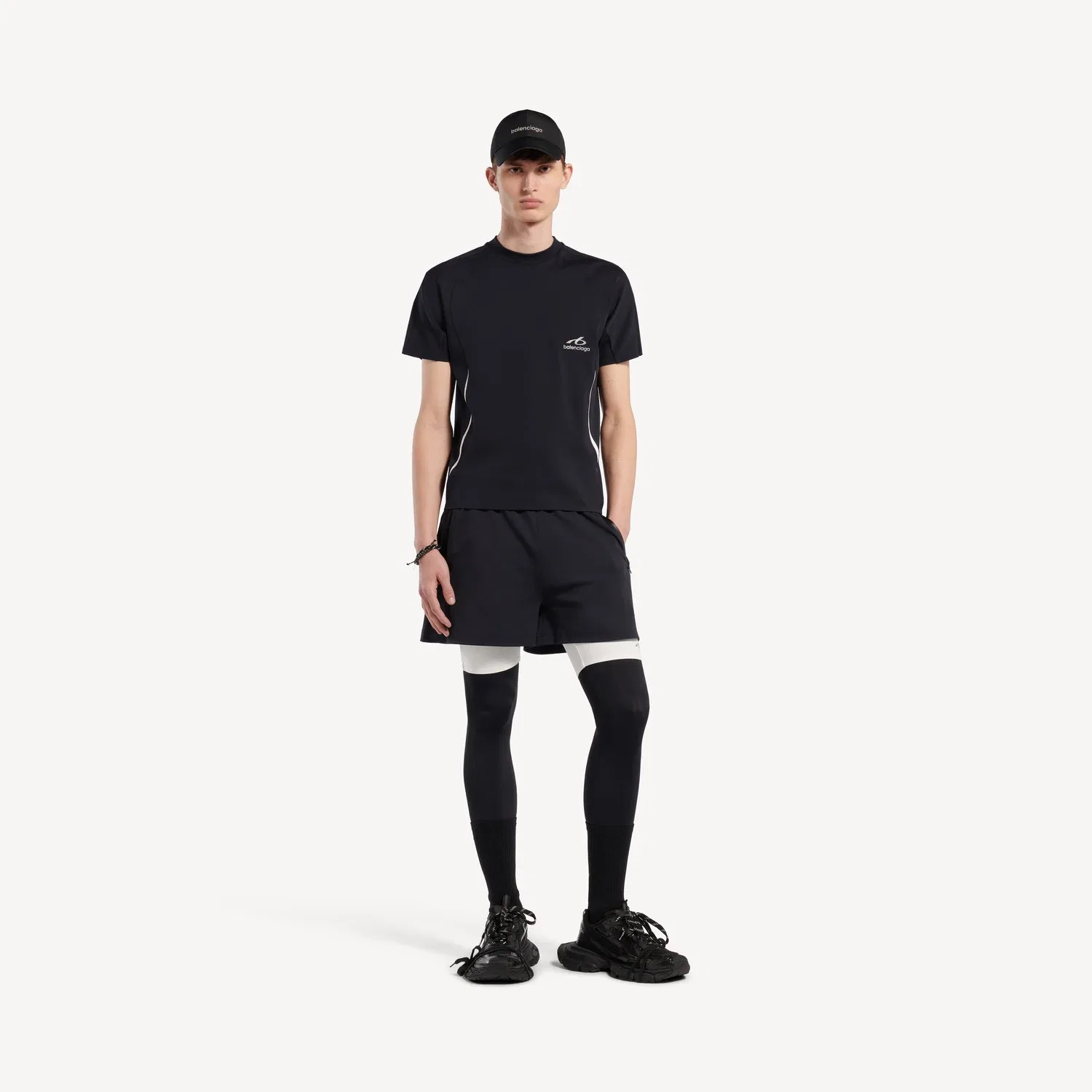 Мужская футболка с коротким рукавом в стиле техвер (techwear) от Balenciaga темно-синего/белого цвета — фото 2