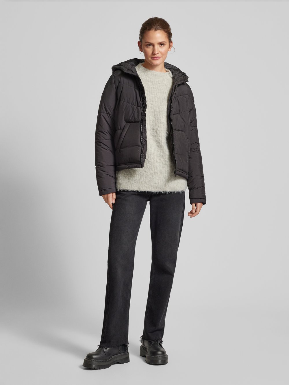 

Стеганая куртка с капюшоном модель «DALCON» Noisy May, черный