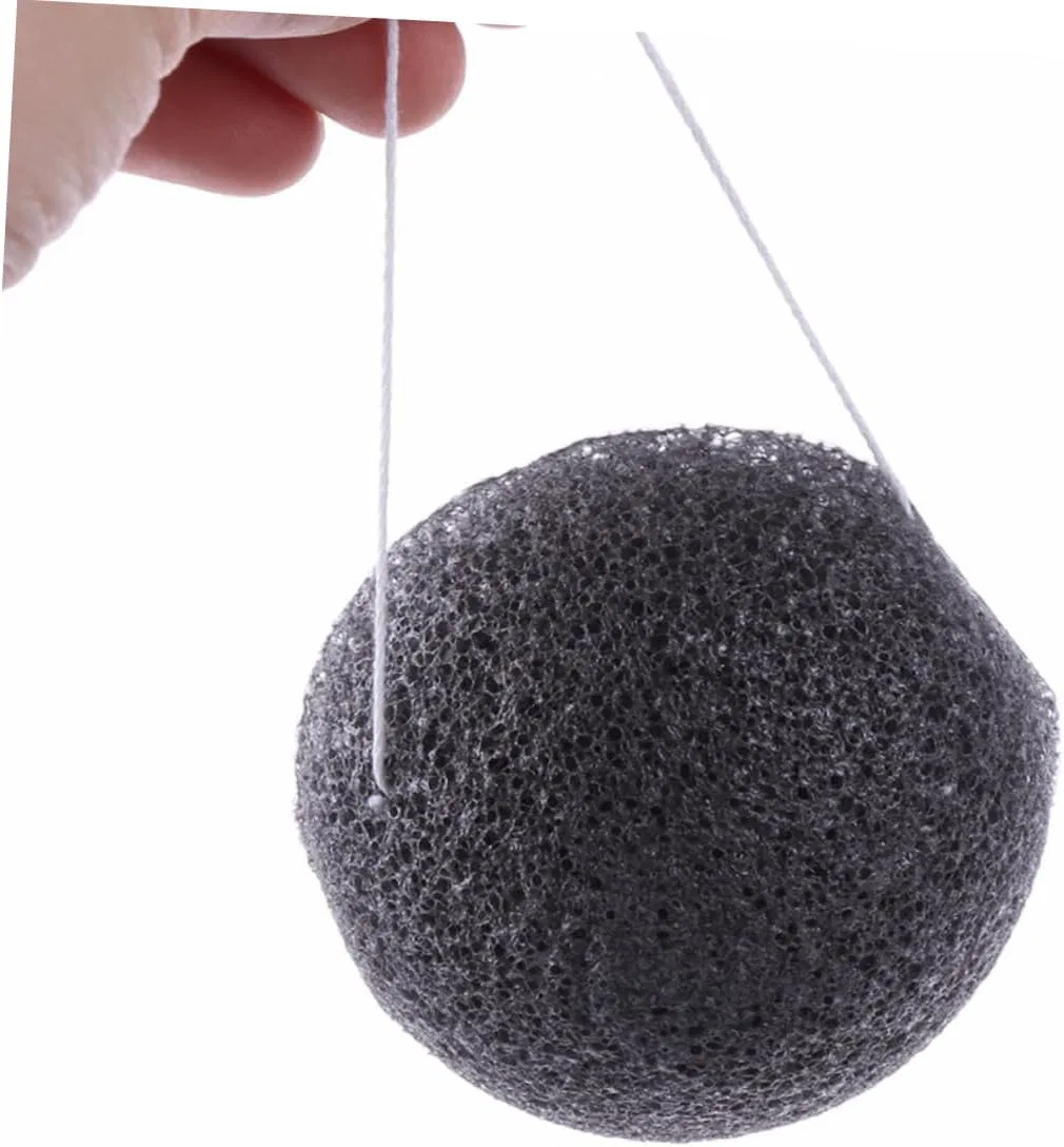 Мочалка для лица Konjac с древесным углем KESYOO, 1 шт, 7x4x2 см, черный