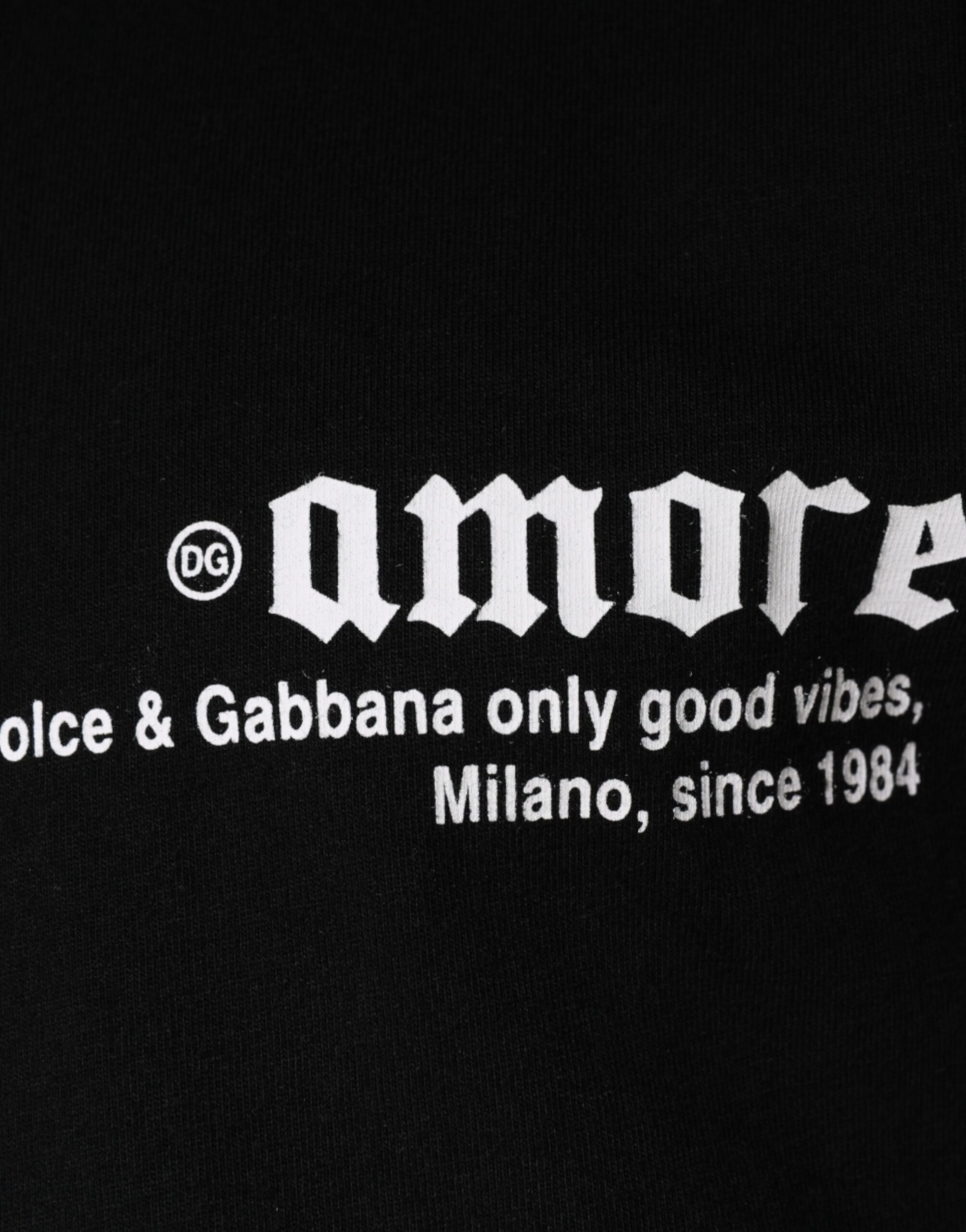 Черная хлопковая футболка с круглым вырезом и принтом Amore Dolce & Gabbana — фото 4