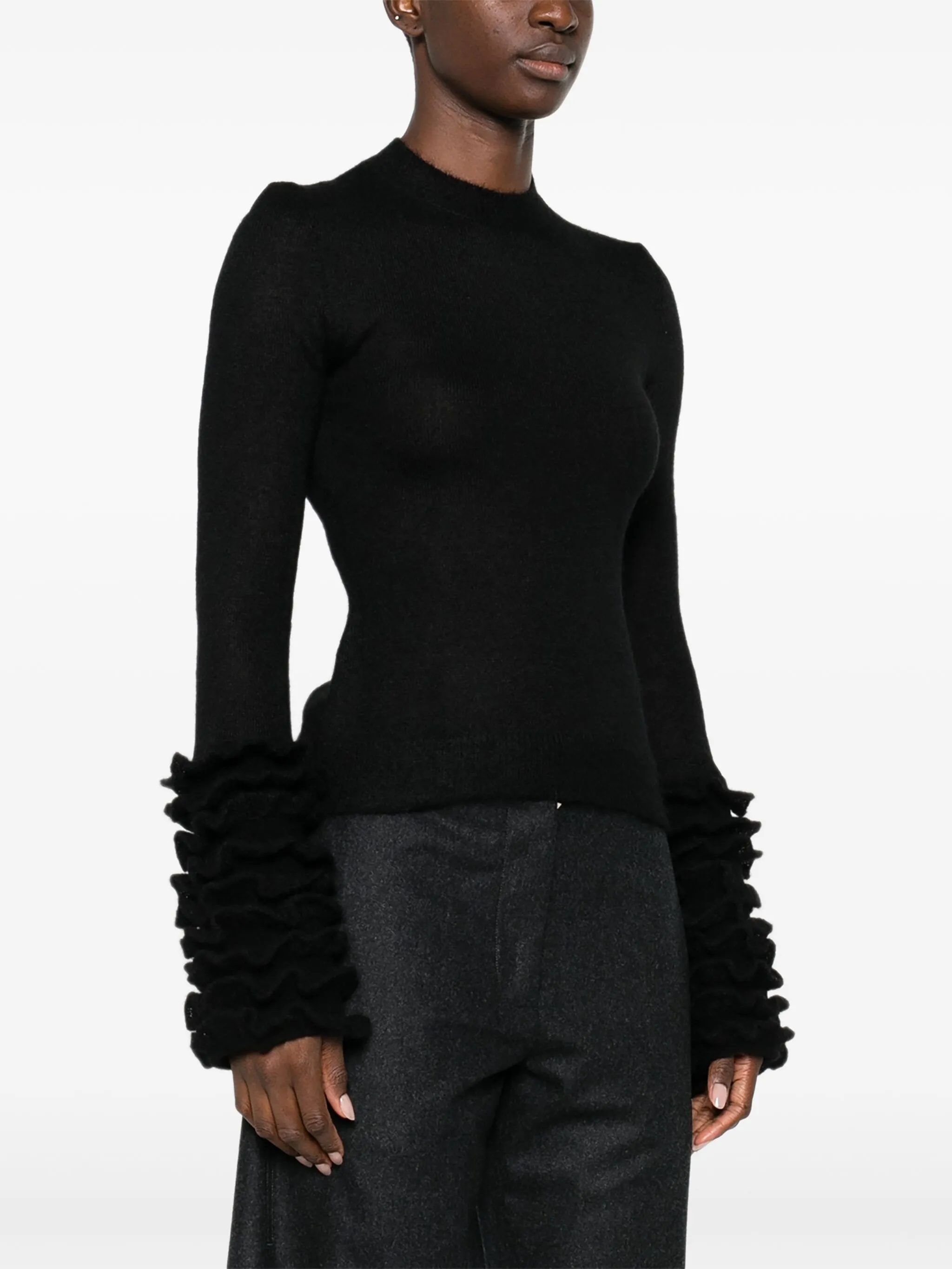 Свитер с оборками на манжетах Alaïa, черный — фото 3