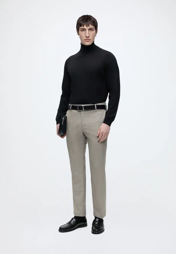 Брюки зауженные Micro barleycorn slim Calvin Klein, цвет жареный кешью — фото 2