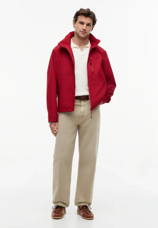 Куртка Tommy Hilfiger Crew athleisure sail pack light jacket, регата красный — фото 2