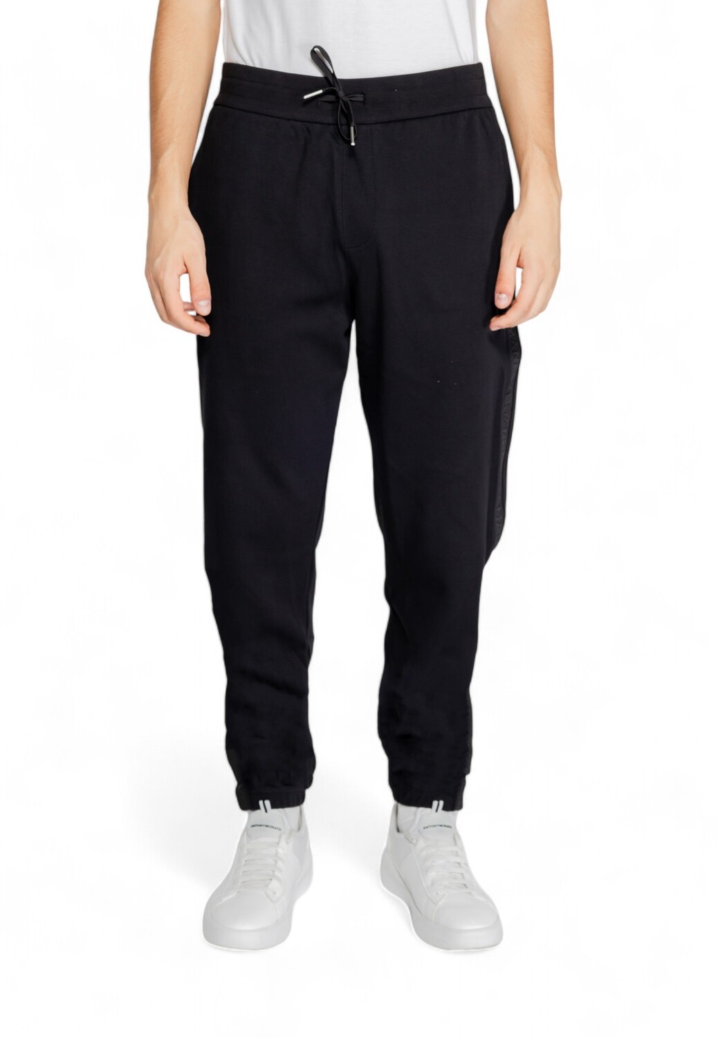 

Брюки мужские Armani Exchange спортивные на кулиске, черный