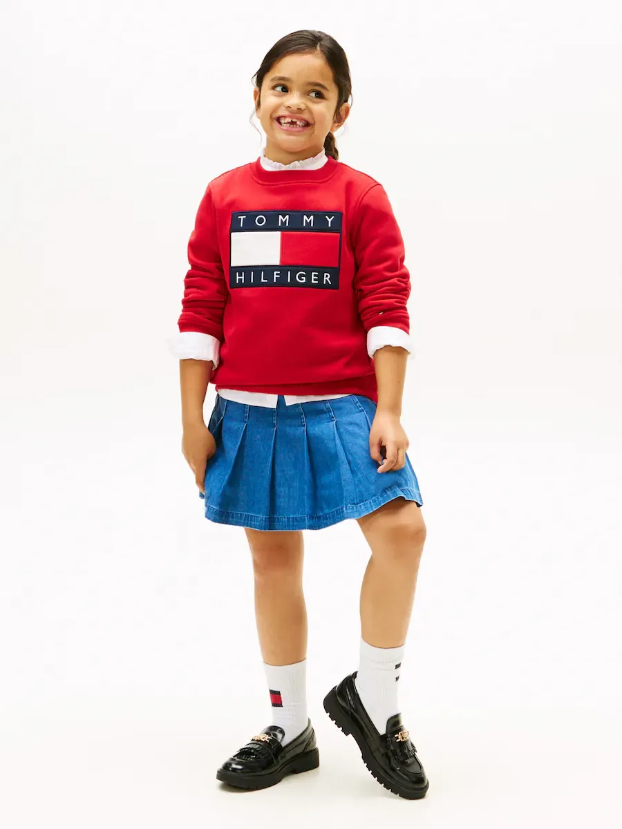 Девочковый свитшот с круглым вырезом и логотипом-флагом Tommy Hilfiger, красный — фото 4
