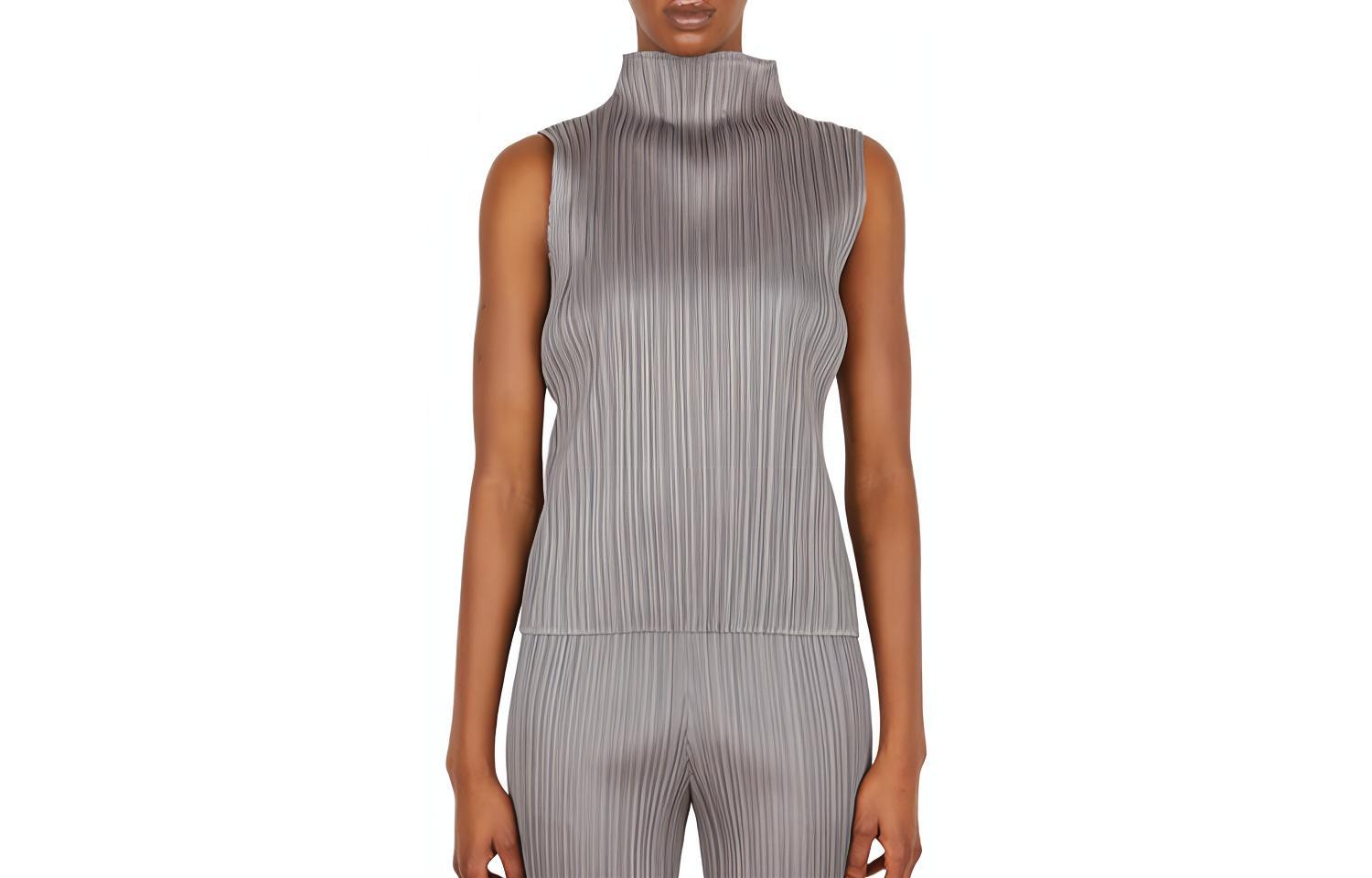

Футболка-майка женская серая PLEATS PLEASE ISSEY MIYAKE