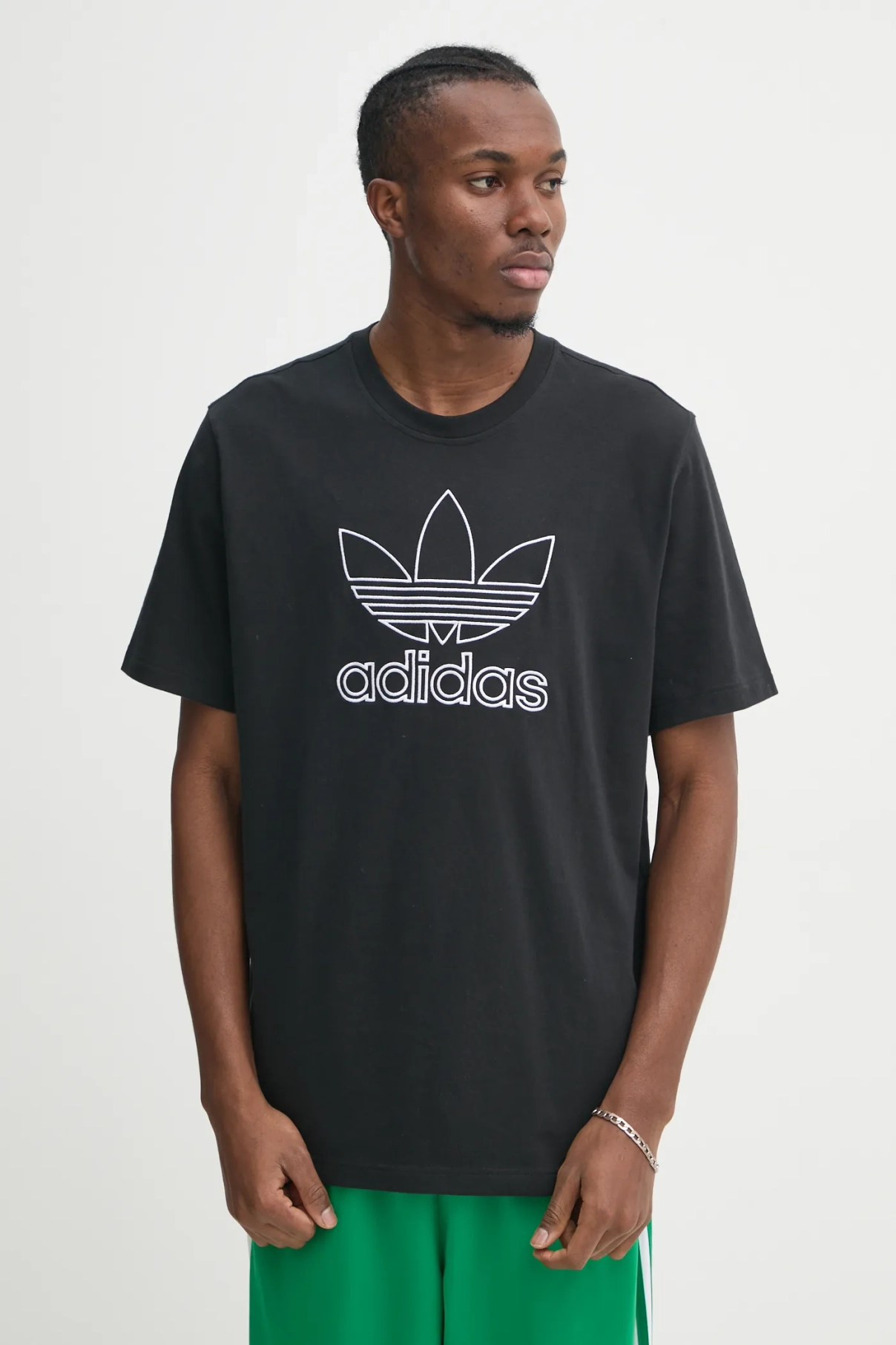 

Хлопковая футболка OUTL TREF TEE adidas Originals, черный