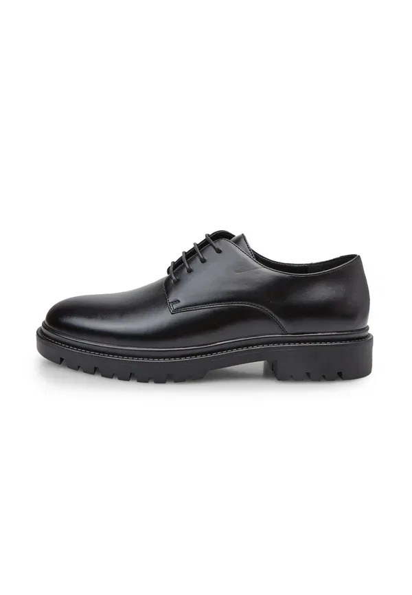 Кроссовки Bata Smart lace ups, черный