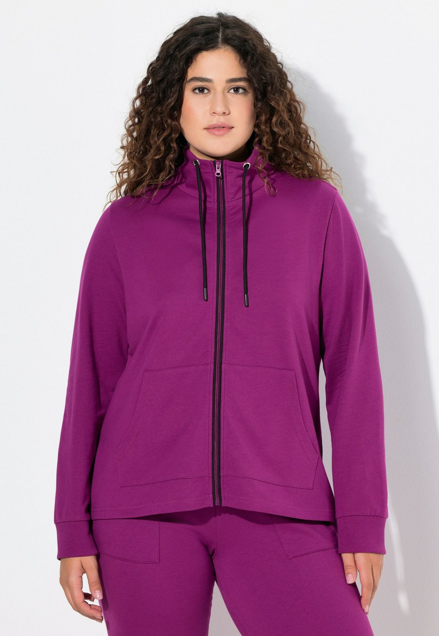 

Толстовка Ulla Popken COL MONTANT ET POCHE KANGOUROU, Blackberry/Berry