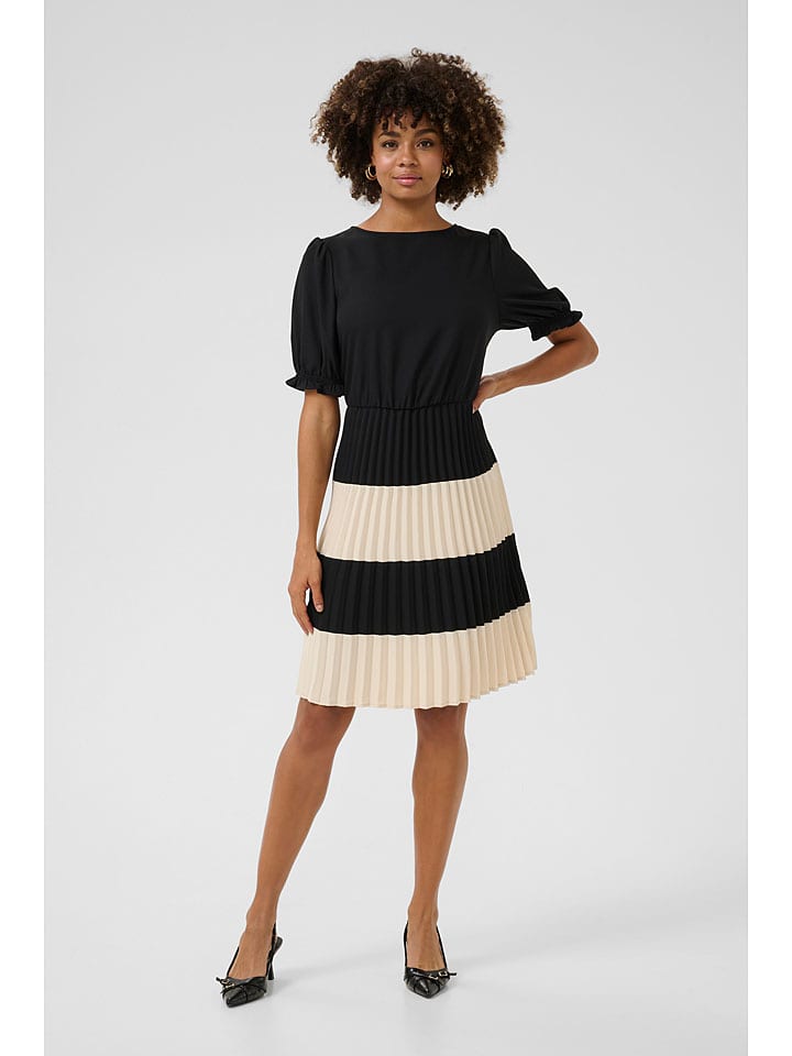 

CULTURE Платье в черном