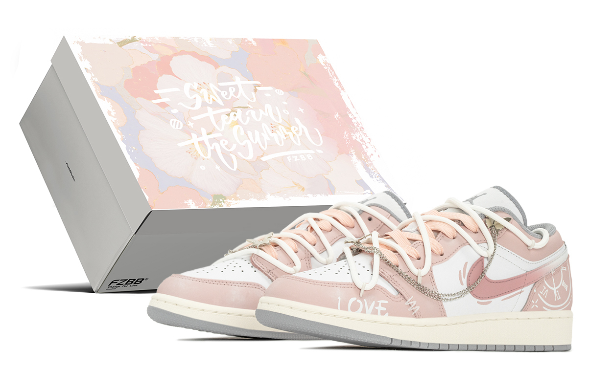 

Детские баскетбольные кроссовки Air 1 Grade School Jordan, белый