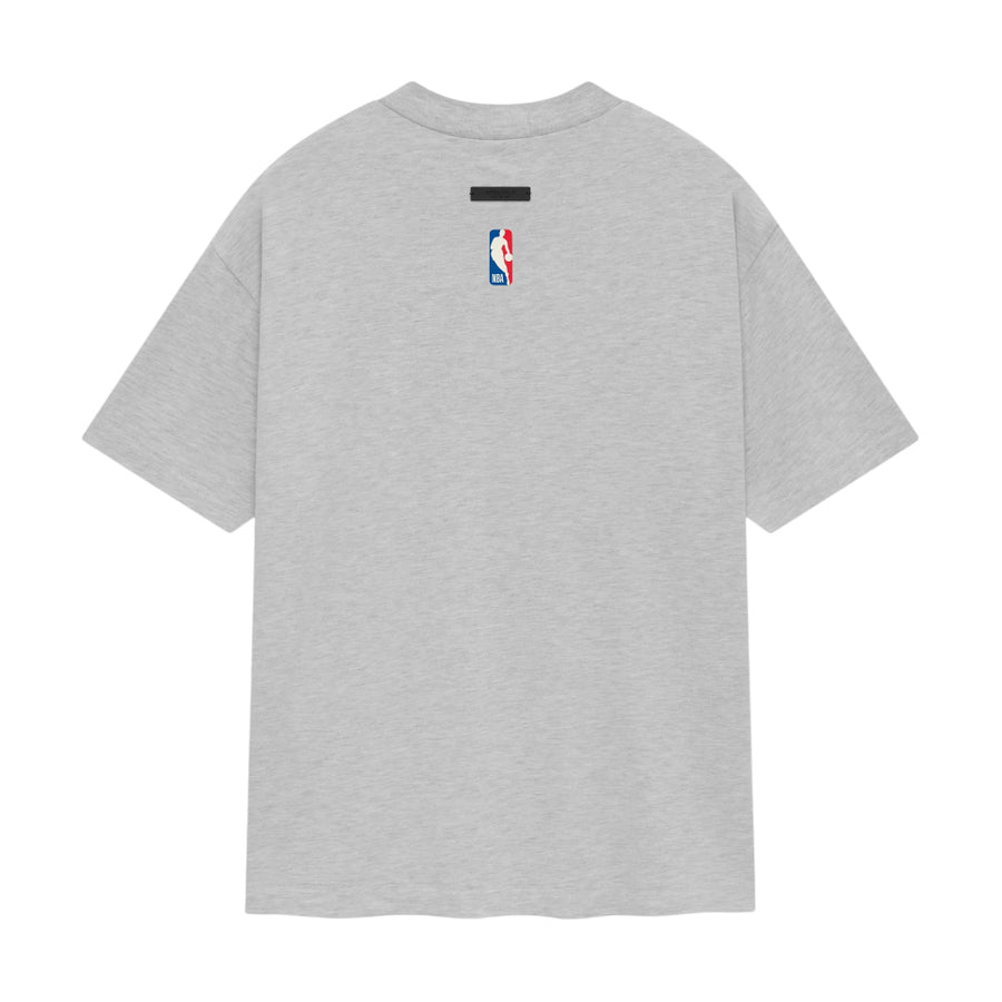 Футболка Fear of God Essentials x NBA Heat T-Shirt 'Light Heather', серый — фото 2