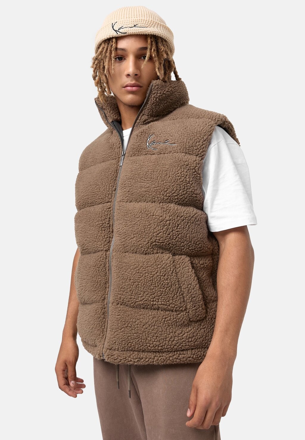 

Жилет Karl Kani ЖИЛЕТ RETRO TEDDY PUFFER, цвет dark taupe