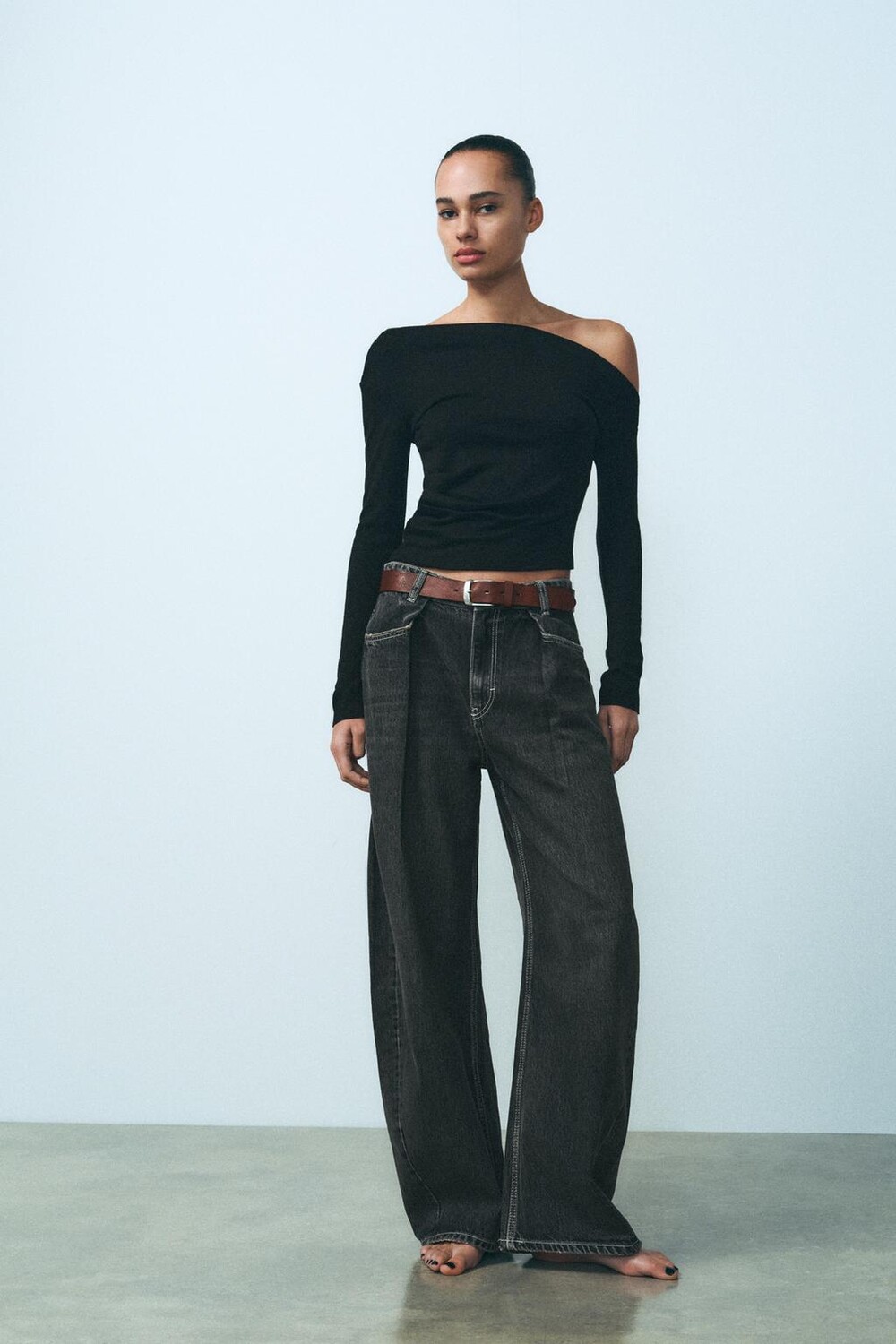 

Асимметричный топ ZARA, черный