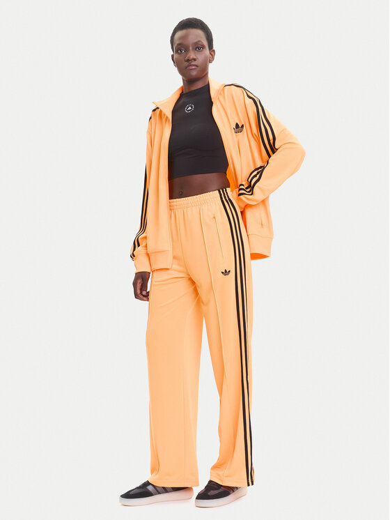 Джоггеры loose fit adicolor Classic Firebird JY2694 Adidas, жёлтый — фото 2