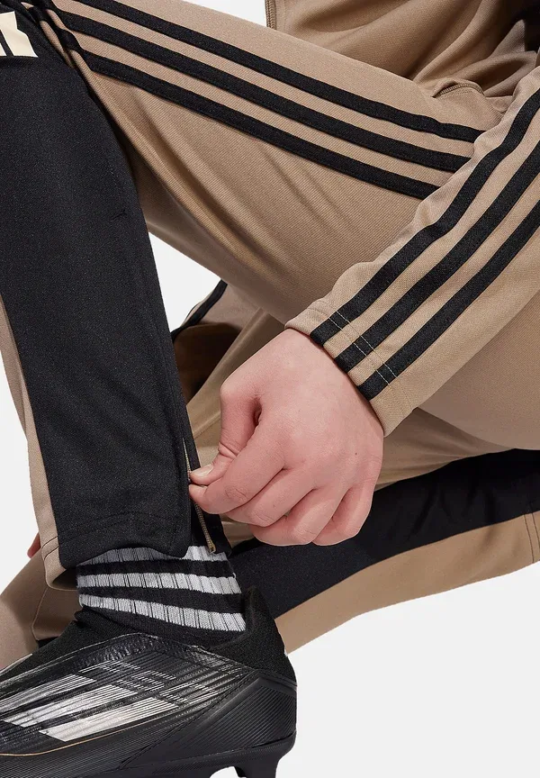 Тренировочные штаны Adidas Performance Fussball Teamsport Squadra, черный — фото 4