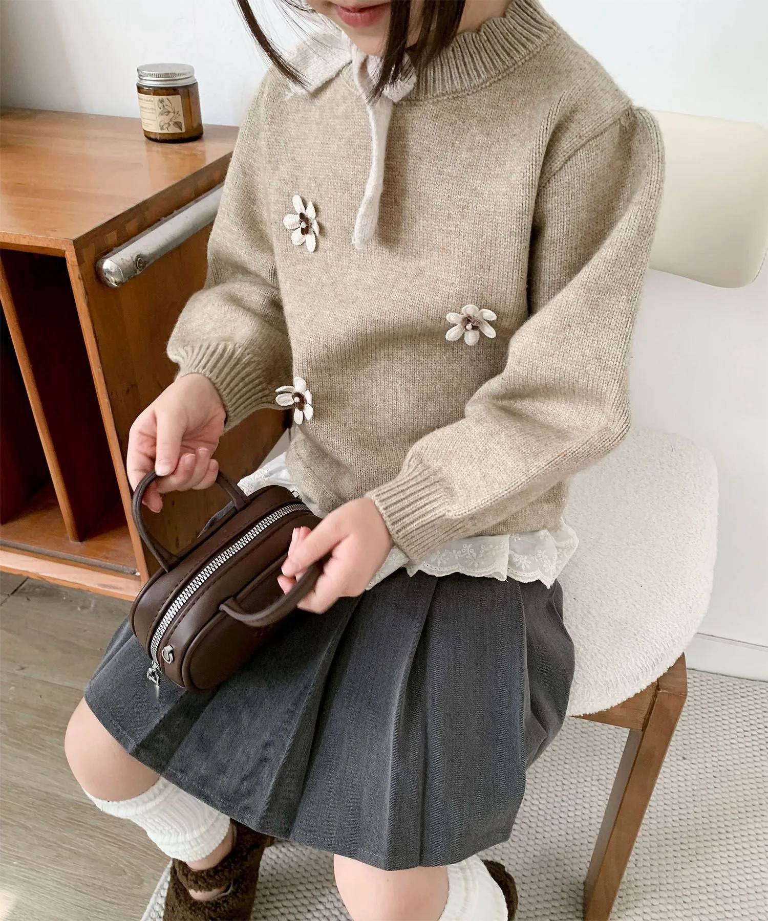 Детский вязаный свитер с вышивкой в виде трех цветов [aimoha-KIDS-] Aimoha Kids, beige — фото 3
