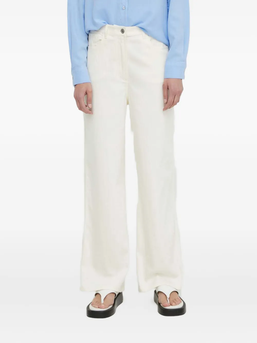 

Джинсы с пятью карманами и нашивкой-логотипом Samsoe Samsoe, белый