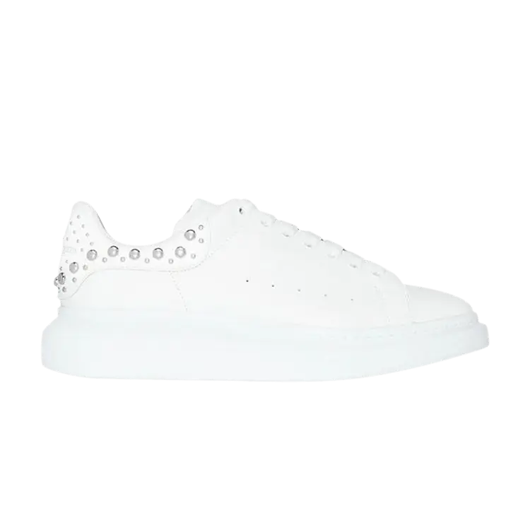 

Кроссовки Alexander McQueen Alexander McQueen Oversized Sneaker 'White Silver Studded', белый